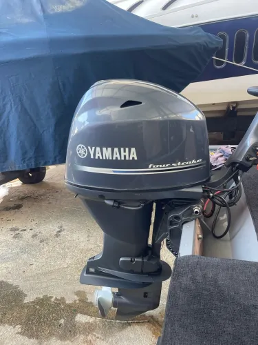  Vendo ou troco - Motor de Popa Yamaha 60HP 4T com Manche