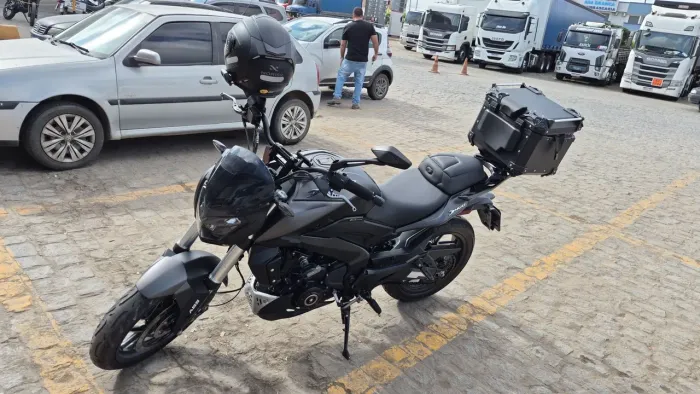 Bajaj dominar 400 2025