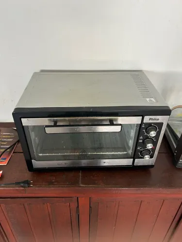 Fritadeira , estufa , forno funcionando perfeitamente
