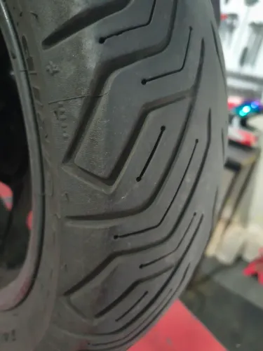 Pneu x-max 250 cc 
