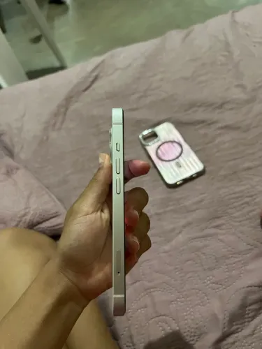 Vende-se iPhone 13