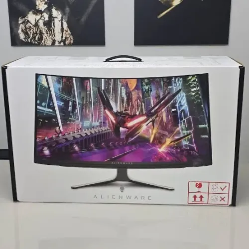 Monitor Alienware 32p 240hz 4k oled