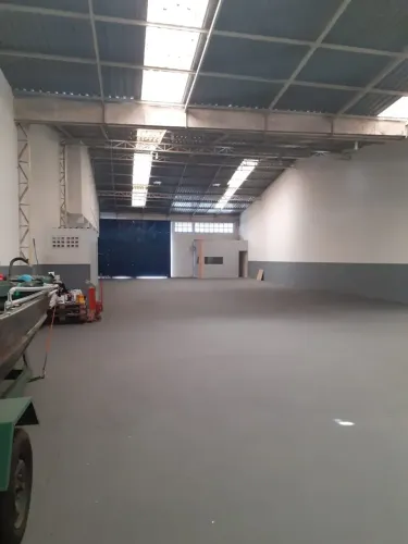 GALPÃO P/ LOCAÇÃO MEDINDO 500 m2 PRÓX. A GARAGEM DA EUCATUR!