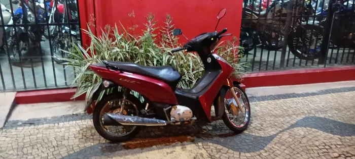 Biz 2014 impecável