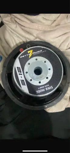 Vendo grave zetta 700rms 