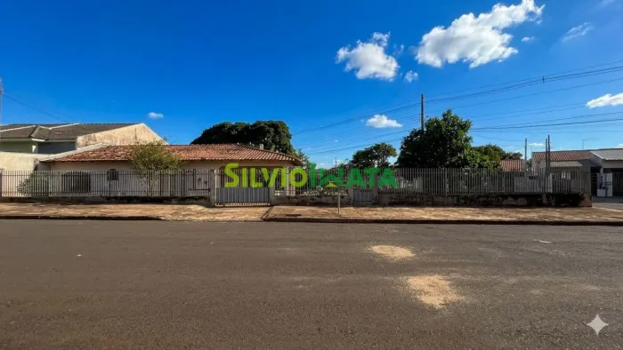 Terreno a venda no bairro Parque das Grevíleas - Maringá/PR