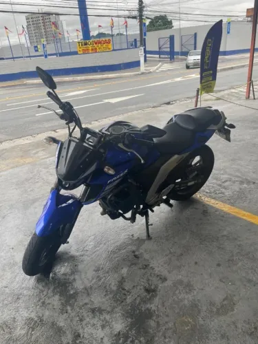 Moto Fazer 250