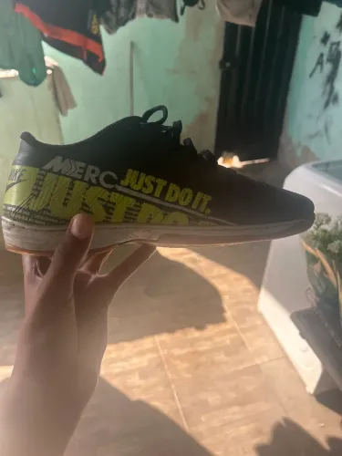 Chuteira Nike Futsal Réplica Nº 37/38 - Pouco Usada