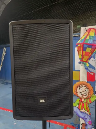 Pra vender logo.Caixa JBL irx 112BT. .. 