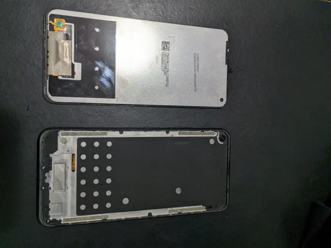 LG K61 com a tela pifada (ainda funciona)