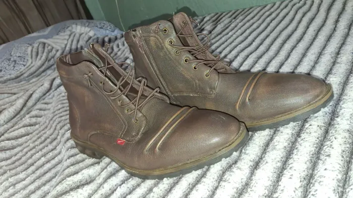 Bota Ferracini