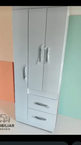 Gusrda roupas solteiro barato