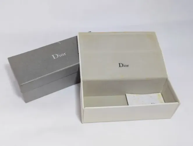 Caixa de óculos Dior