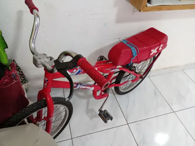 Vende-se bicicleta aro 20 montada.