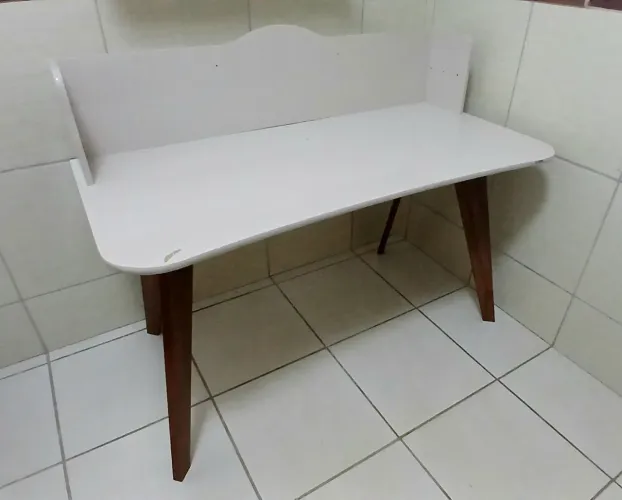 Vendo escrivaninha de estudo