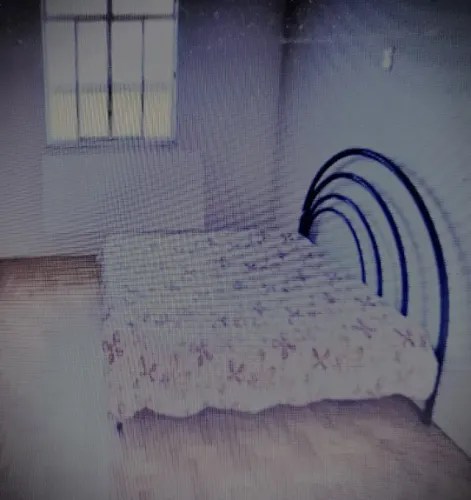 Cama de casal de ferro preta com colchão 