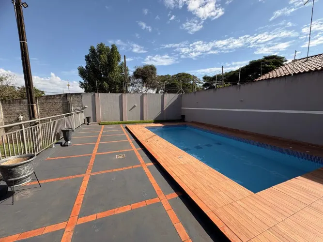 Área de Lazer Completa com Piscina, Espaço Gourmet e Amplo Estacionamento à Venda ou Locaç