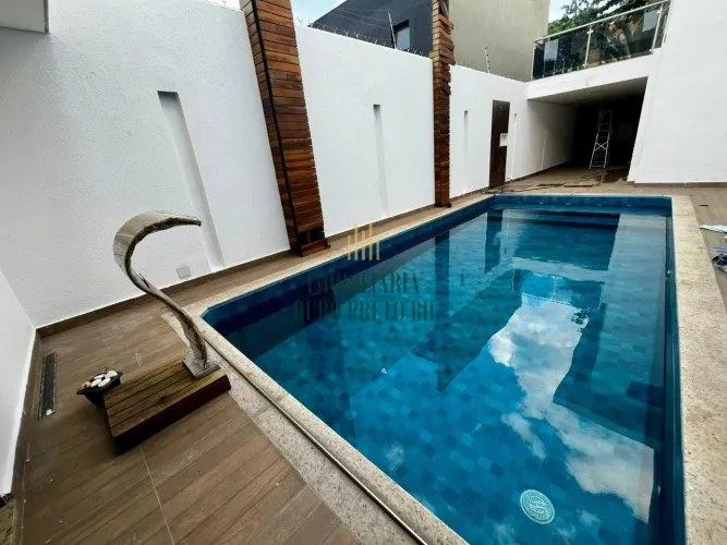 Casa para locação no bairro Ouro Preto, em Belo Horizonte.