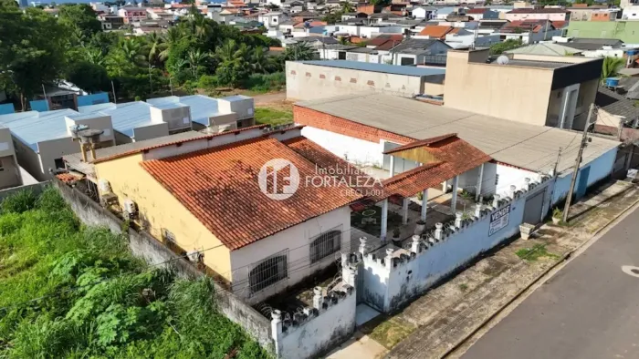 Casa com 3 quartos Nova Esperança - Rio Branco - AC