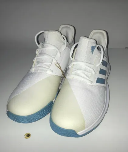 Tênis adidas