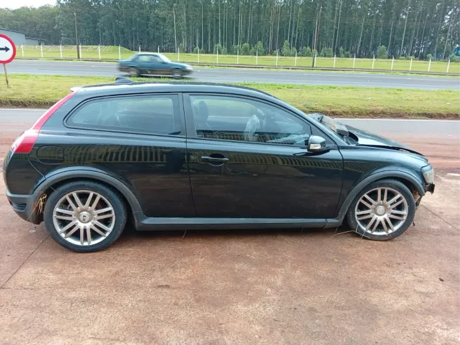 Sucata Volvo C30 2.0 2010 para retirada de peças 