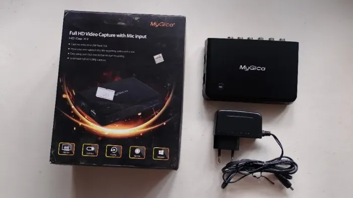 Lote de placas/adaptadores de captura de vídeo USB (com defeito; para retirar componentes)