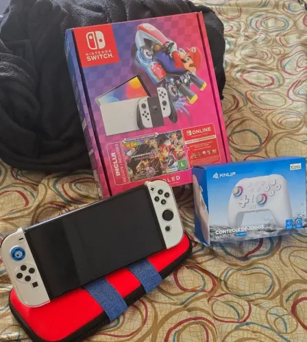 Troco ou vendo Switch oled 64GB