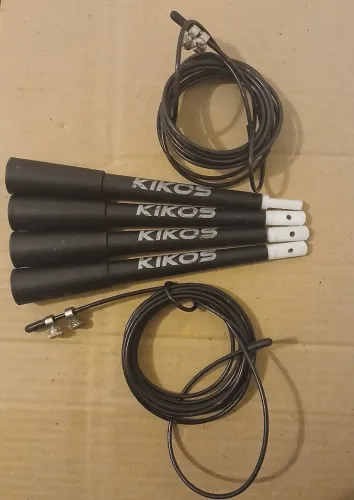 2 Cordas de pular com regulagem Kikos - Usadas