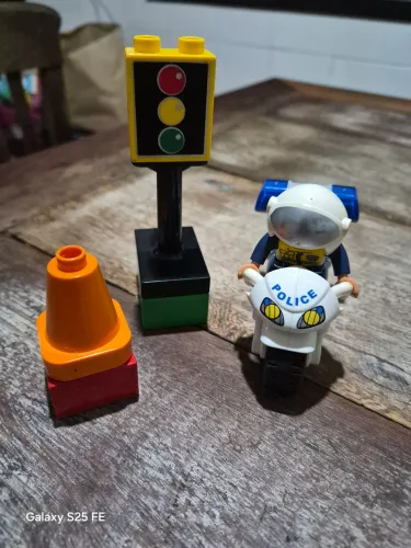 Lego duplo motocicleta de polícia 8 pecas