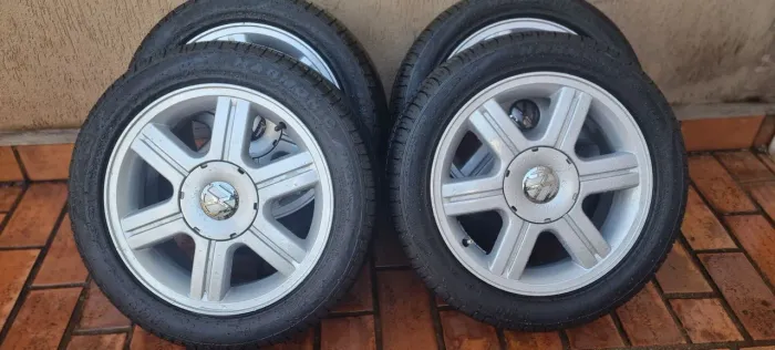 Rodas 15 Rally com Pneus