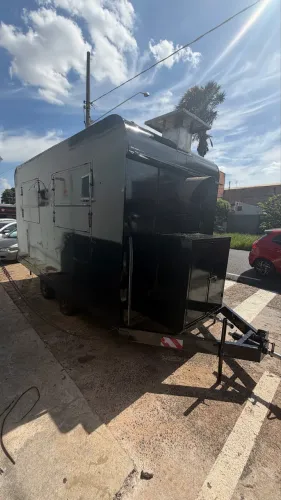 FOOD TRUCK 5x2