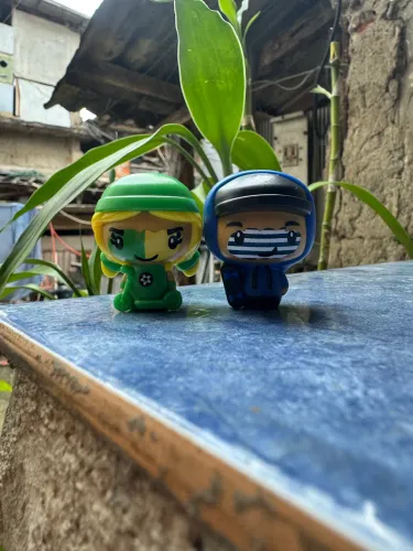 Kinder Ovo Funko da Copa do Mundo 2026 Uruguai e Brasil