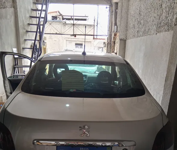 Peugeot 207 Sedan Passion XS 1.6 Flex 16V 4P 2011