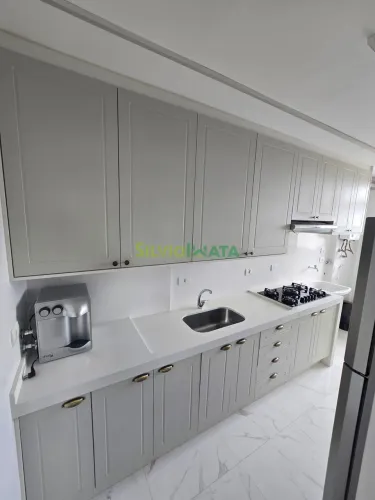 Apartamento à Venda no Edifício Gran Art | Zona 01 | 3 Quartos | 1 Suíte