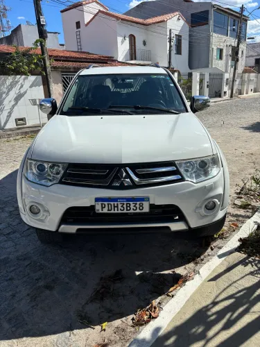 Mitsubishi Pajero HPE 3.5 4X4 Flex 5P Aut. 2016