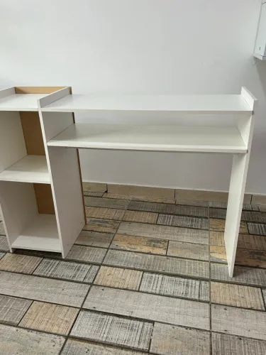Vende-se mesa de Manicure