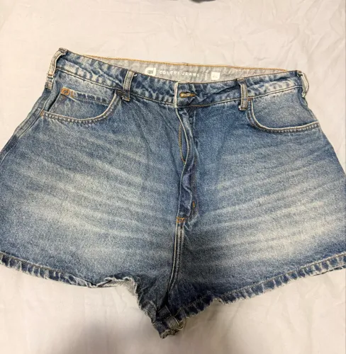 Short jeans Colcci Joana tamanho 44