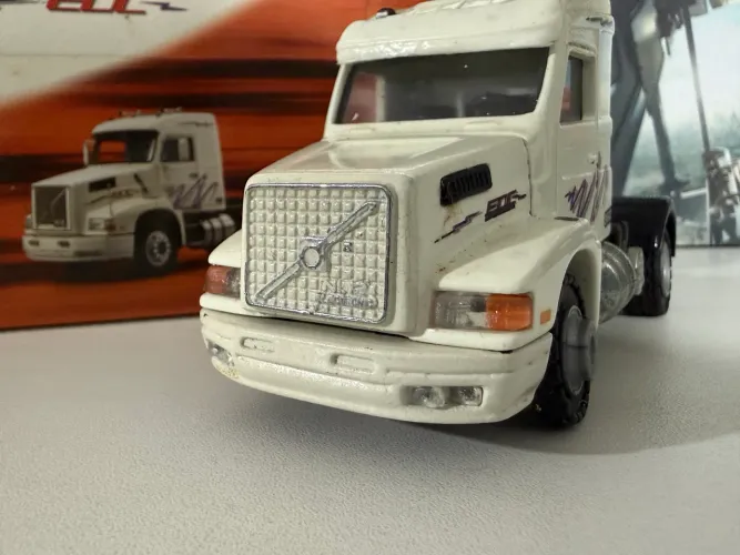 Miniatura Volvo EDC