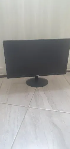 Monitor Zinnia pol 21.5 com defeito
