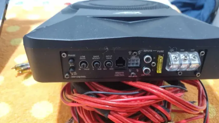 SUBWOOFER SLIM AMPLIFICADA 12V