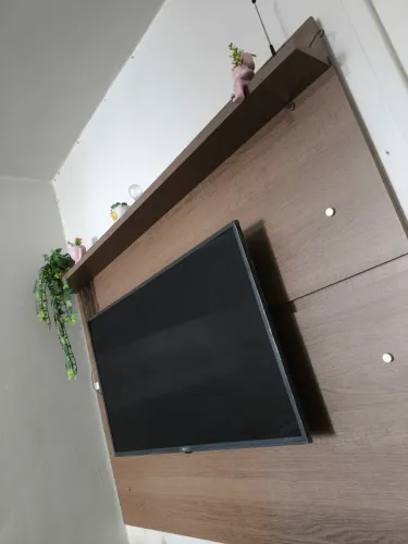 Rack madesa com painel para tv de até 65"