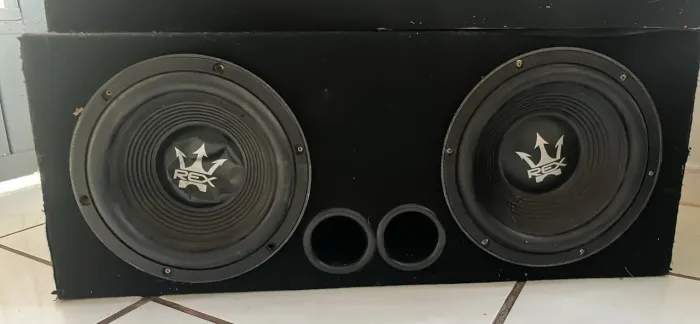 Caixa Som Automotivo Dutada + Par Subwoofer Magnum REX 2600W RMS