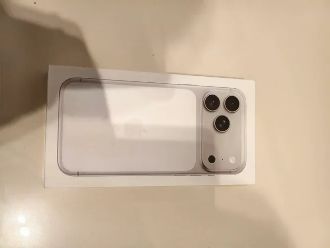 iPhone 17 pro Max 256gb ESIM