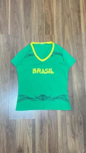 Baby look Brasil Y2K