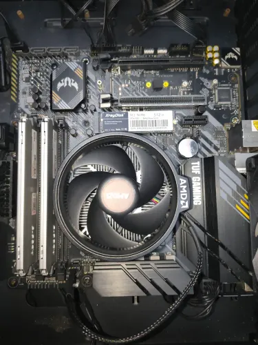 Placa mãe tuf gaming b55m plus,Ryzen 5600gt, memória ram asgard 2x16=32gb,2 SSD nvme 512gb