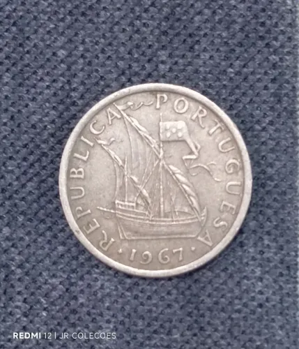 Moeda portuguesa 5 escudos 1967