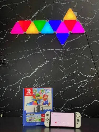 NINTENDO SWITCH OLED + CARTÃO SD 256GB