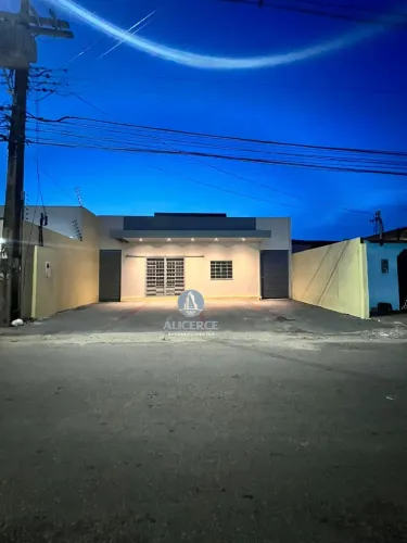 ALUGO CASA COMERCIAL NA CIDADE NOVA