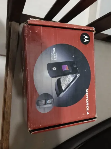 Caixa vazia Motorola V3