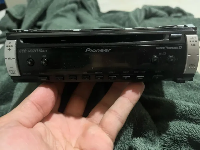 Rádio pioneer  DEH-1850